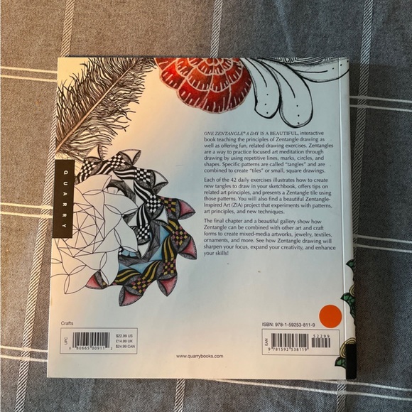 one zentangle a day - meditation book - Picture 2 of 3